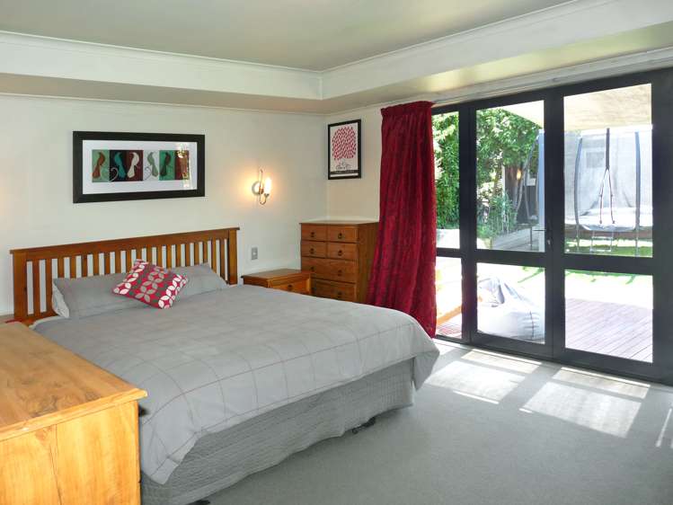 111 Whitby Road Wakefield_11