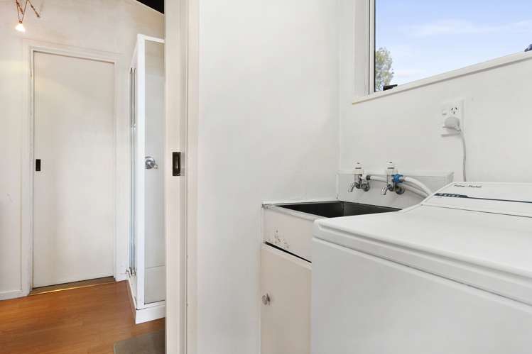 2/54a Ambler Avenue Glen Eden_9