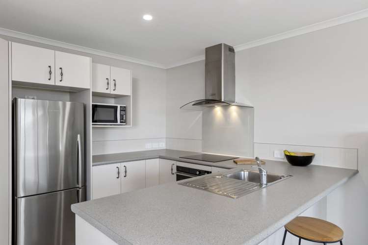 17/17 Simmonds Grove Greerton_11