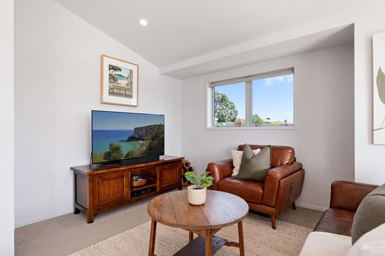 6 Acacia Place Matua_24