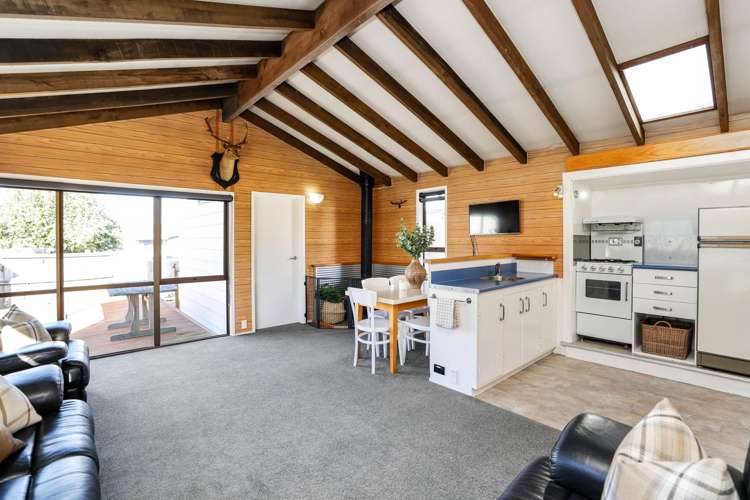 97 Two Thumbs Street Ashburton Lakes_13