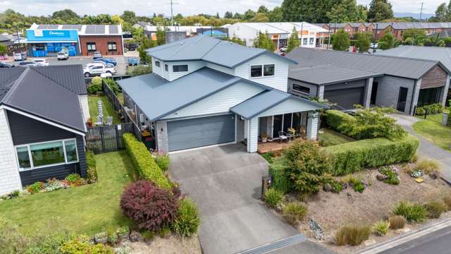 Space for the Whole Family - Modern Living in Chartwell