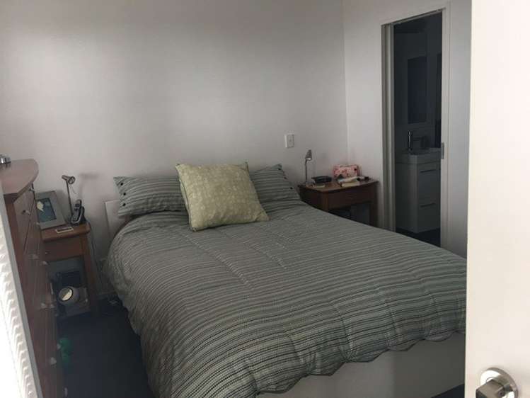 B301/525 East Coast Road Browns Bay_11