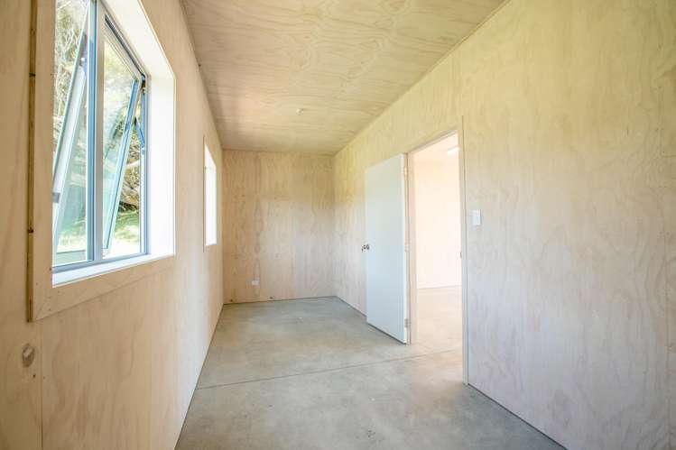 30 Kennedy Road Surfdale_18