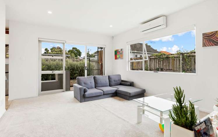 2/32 Canal Road Avondale_6