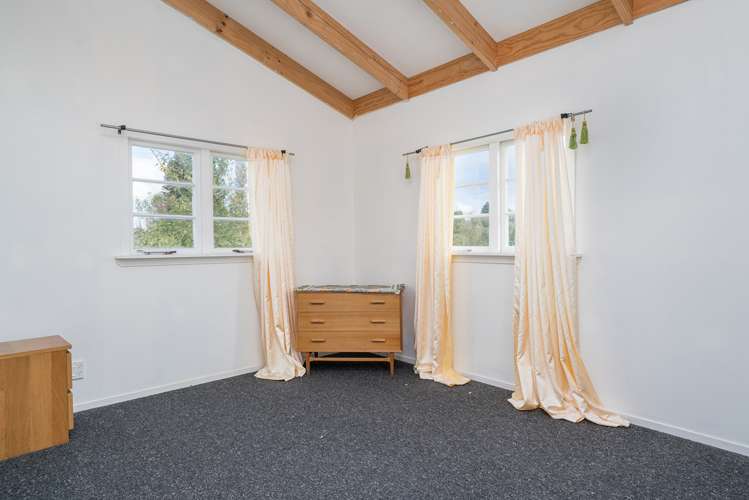 4 Raukawa Place Lake Taupo (East)_11