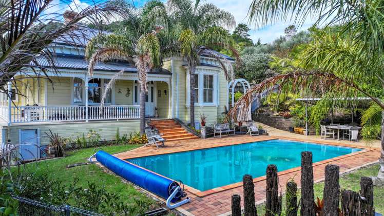 107 Victoria Street Thames_11