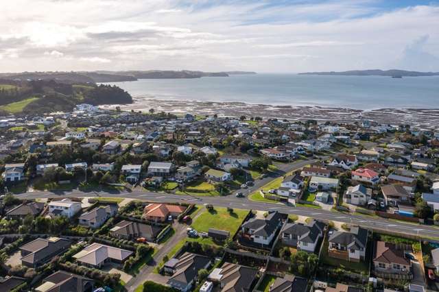 11 Hewson Drive Snells Beach_1