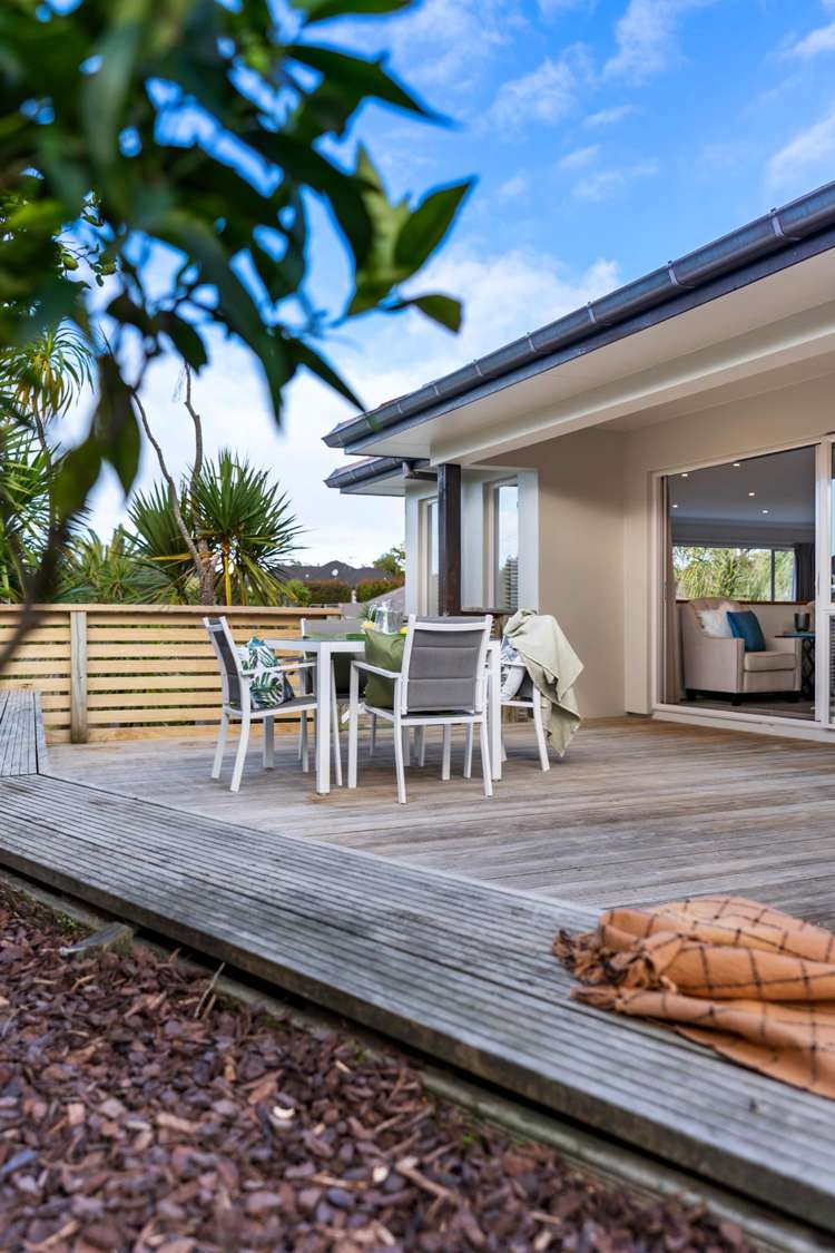 16 Araminta Place Beachlands_15