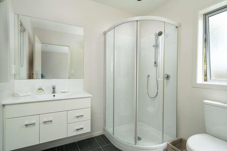 13 Awanui Street Hilltop_11