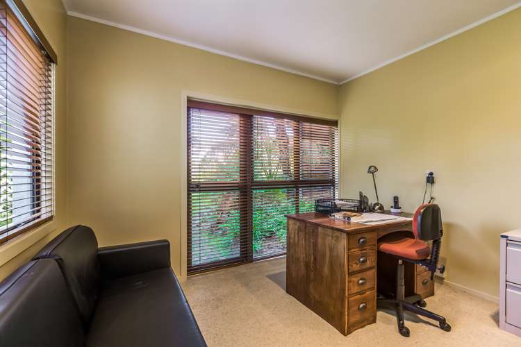 2 Saran Place Hillsborough_14