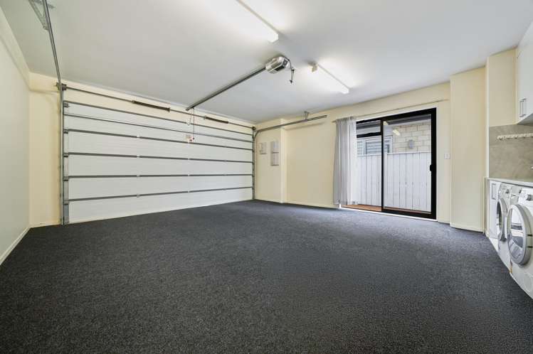 2 Veneta Close Flat Bush_23