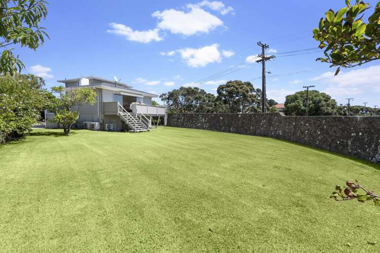 2 House Avenue Mangere Bridge_24