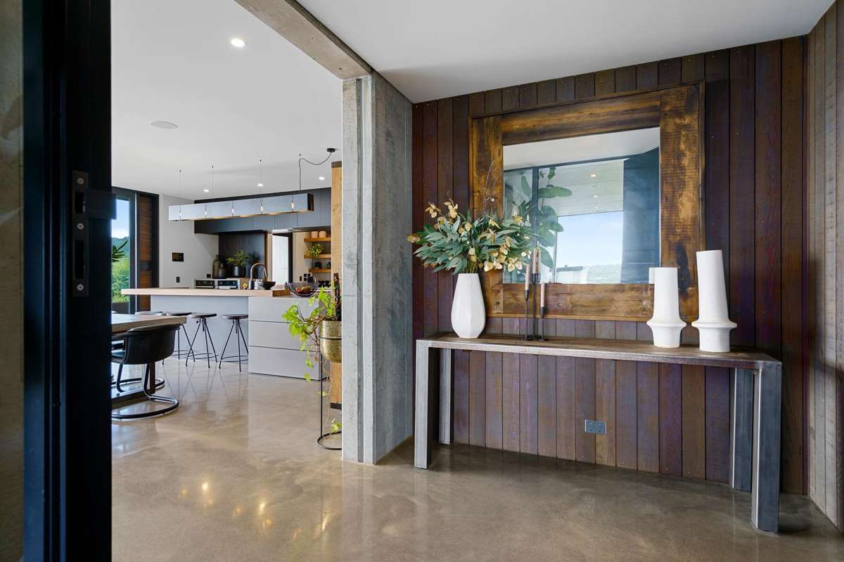 2/208 Maungakawa Road_3