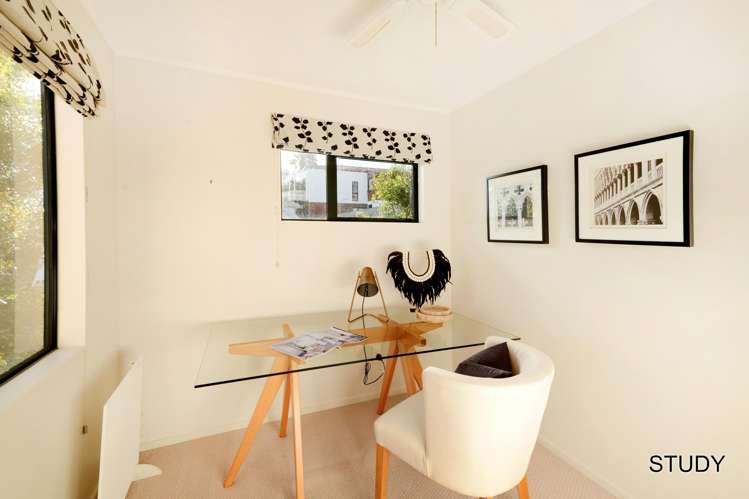 10 Poaka Place Beach Haven_23