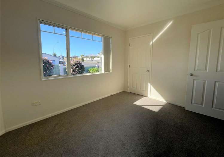 332a Devon Street West 10844_12