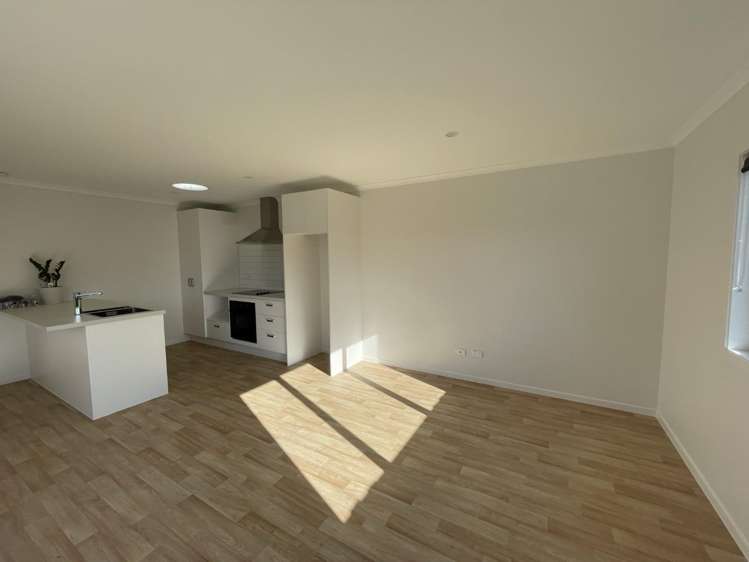 1/1 Chester Road Springvale_2