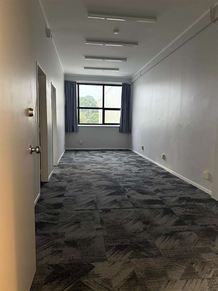 First Floor, 4 Cobham Court Porirua_5