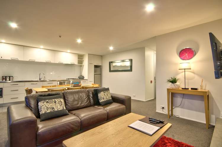 3/60 Hallenstein Street Queenstown_5