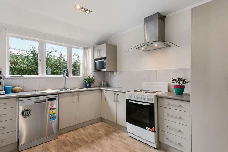 65 Greenmeadows Avenue Manurewa_4