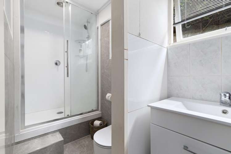 8 Hamlet Place Pukekohe_15