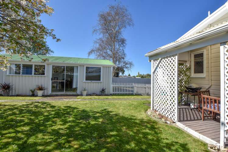 2 Davy Street Carterton_15