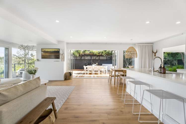 785 Whangaparaoa Road Manly_5