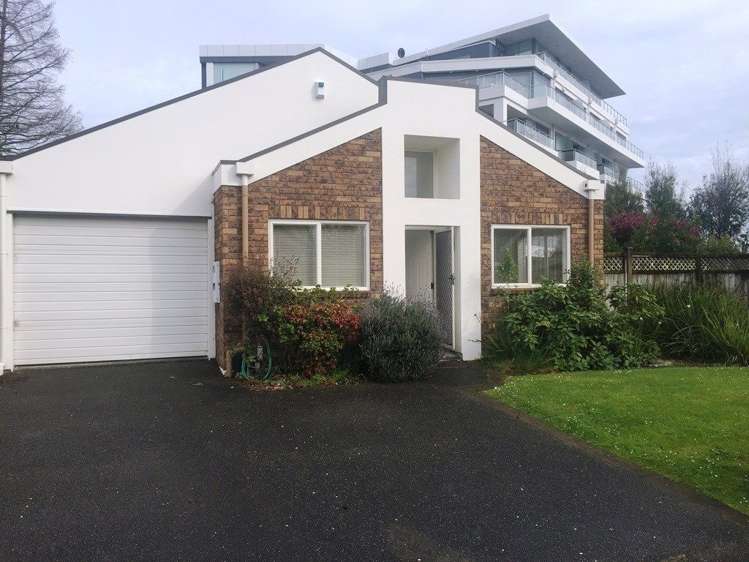 7/16 Vinograd Drive Te Atatu Peninsula_17