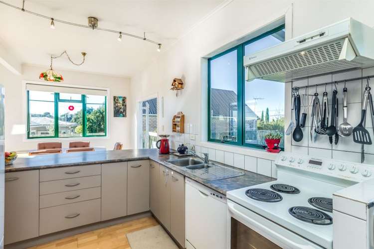 41 Pupuke Road Birkenhead_18