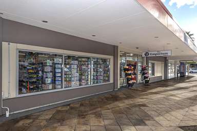 220 Gladstone Road_2