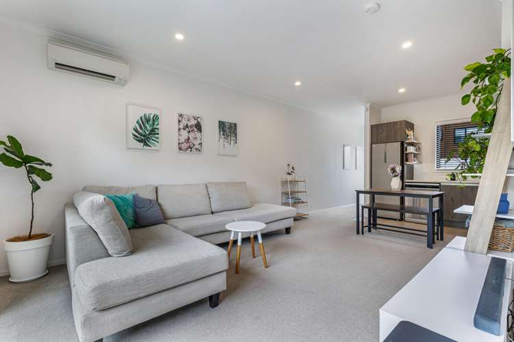 103 Squadron Drive Hobsonville_5