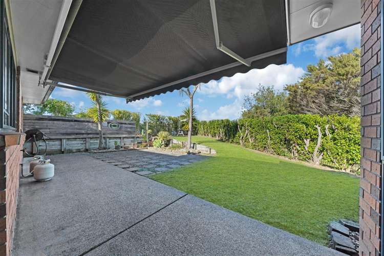 14 Watersfield Place Flat Bush_24