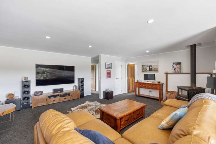 525 Valley Road Kaiwaka_4