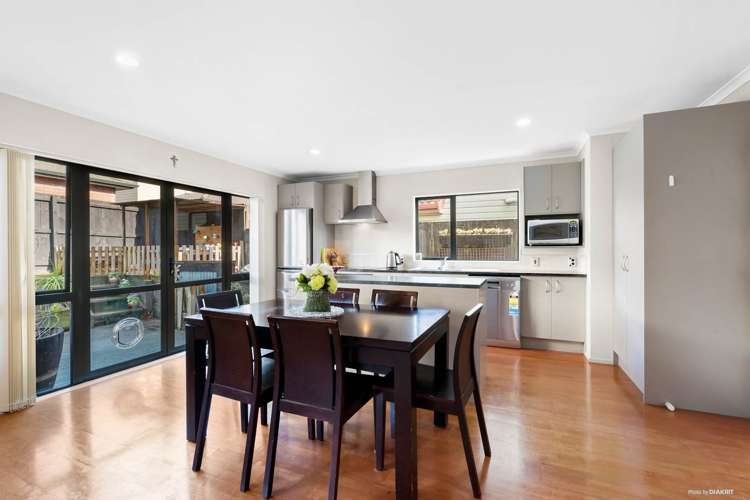 31 Baverstock Road Flat Bush_4