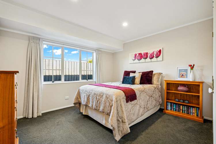 33 Sunny Crescent Huapai_10