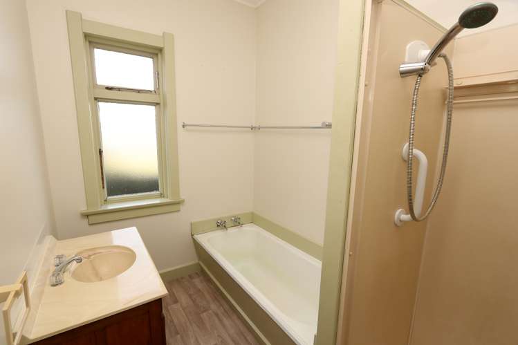 122 Alford Forest Road Allenton_9