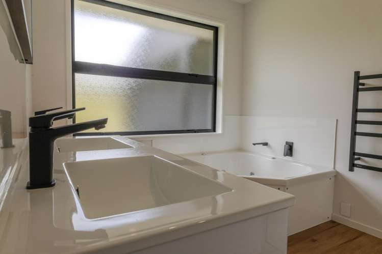 31 Racecourse Terrace Rise Hokitika_15