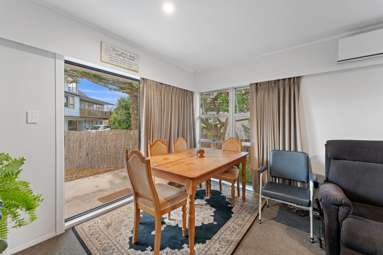 2/551a Weymouth Road_4