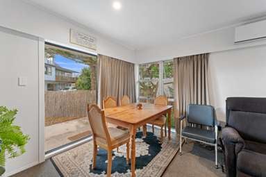 2/551a Weymouth Road_4