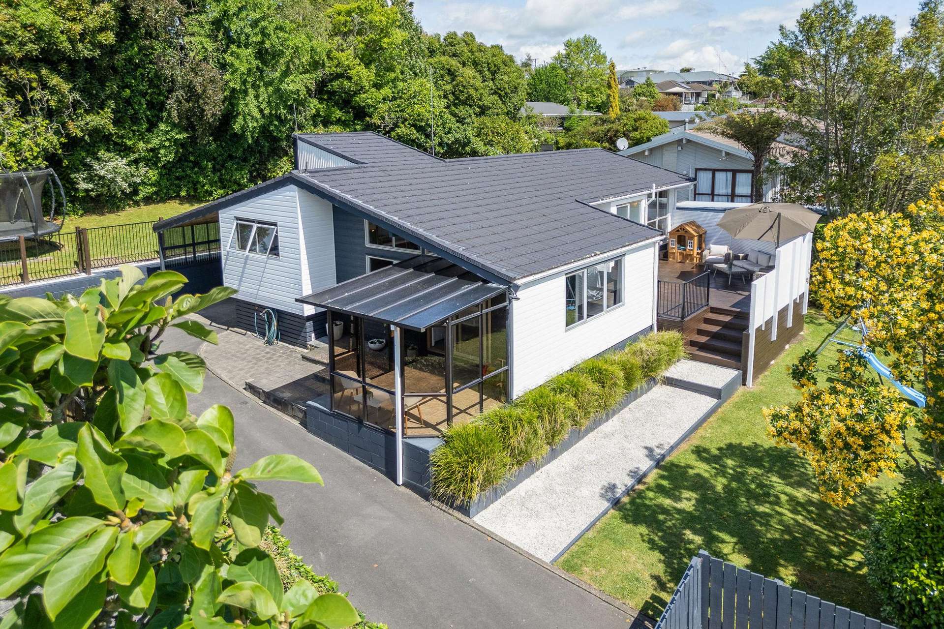 17 Hazelwood Avenue Dinsdale_0