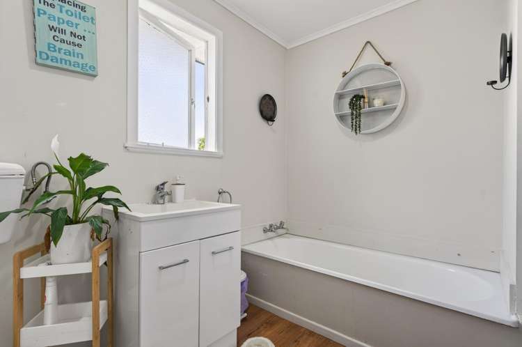 2 View Street Maungaturoto_17