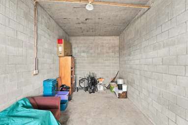 Garage 5/17 York Street_4