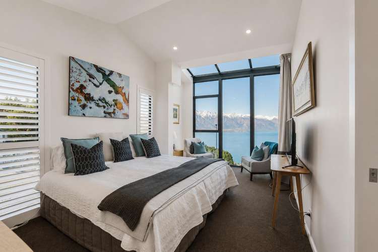 2 Jade Lake Crescent Fernhill_8