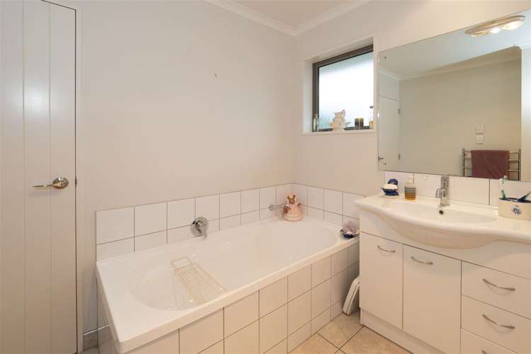 2 Birchside Lane Tinwald_12