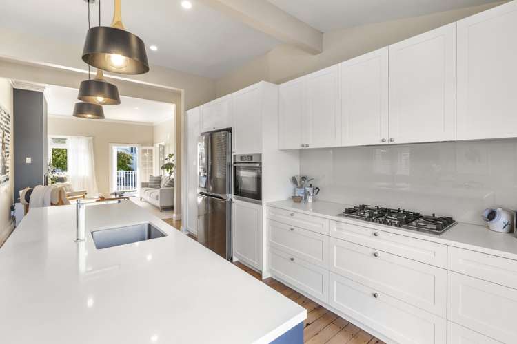 26 Jubilee Avenue Devonport_7