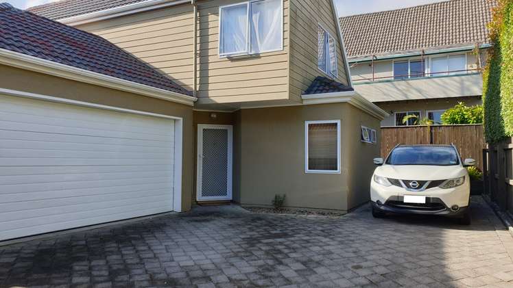 3/22 Clonbern Road Remuera_0