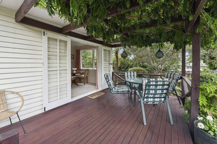 33 Alastair Avenue Owhata_11