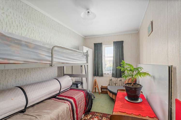 44 Marine Parade Cooks Beach_20