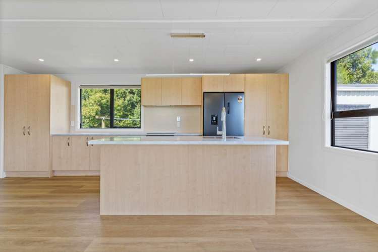 140 Batty Road Kingseat_9