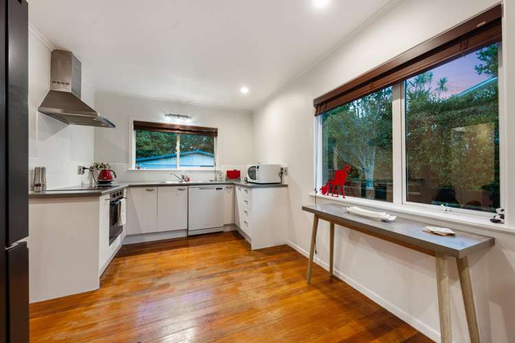 32 Konini Road Titirangi_38